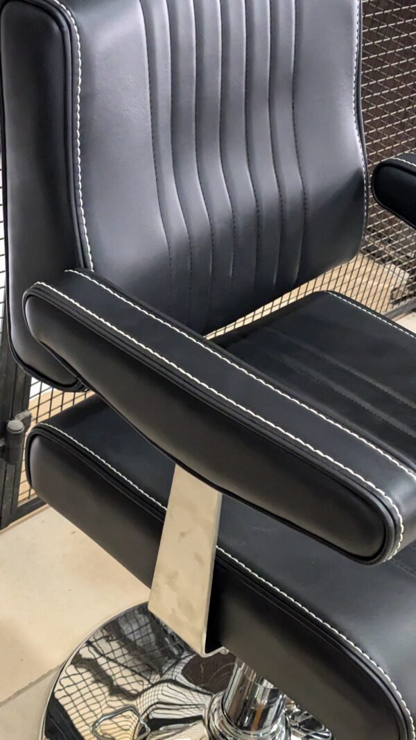 Sillón Barbería Apex Reposapiés Cómoda - Imagen 4
